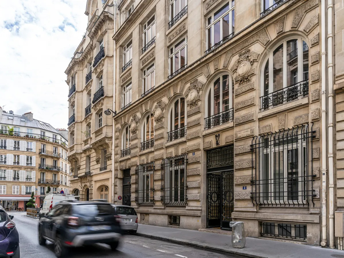 Acumass Paris offices